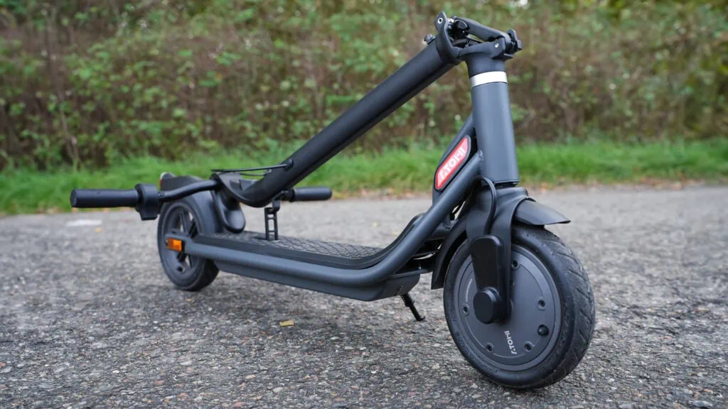 Atomi E20ย Review: A Hidden-Gem Entry-level Scooter 44 Atomi E20 folded