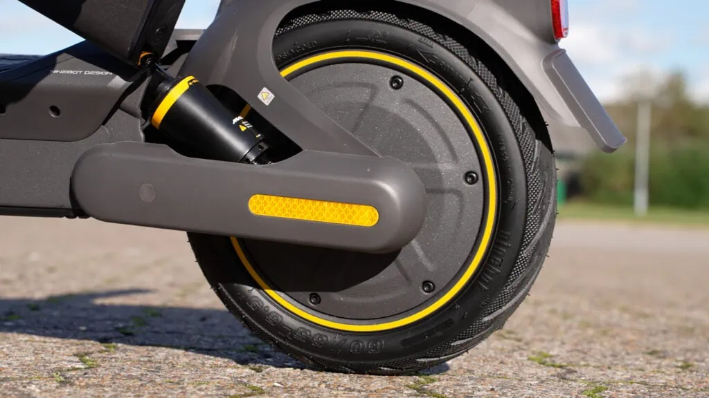 Segway Ninebot Max G2 Review: Most Comfortable Scooter Under $1K 41 Closeup of motor on Segway Ninebot Max G2