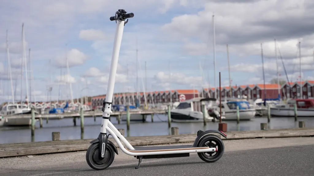 Fluid CityRider at the harbor