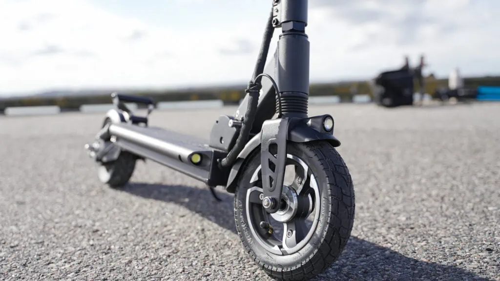 fluid Horizon Electric Scooter Review 35 Fluid Horizon closeup of the front tire with a blurred background
