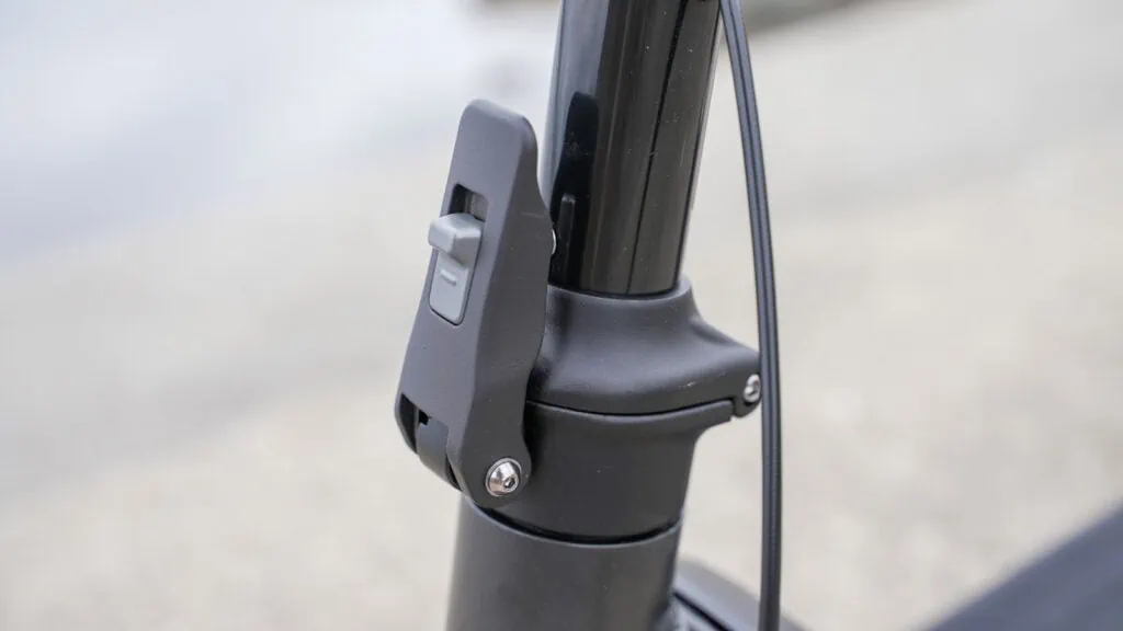 NIU KQi3 Pro Review: A Level-Up For Commuter Scooters 74 Folding mechanism on the NIU KQi3 Pro electric scooter