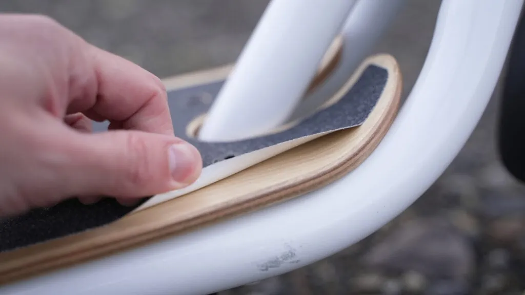 Fluid CityRider Review: Light Weight, High Value 45 Grip tape on the Fluid CityRider loosening