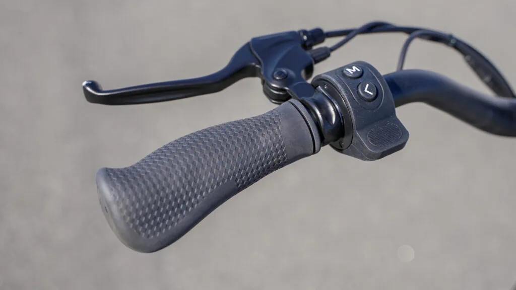 Apollo Phantom V3 Review: Premium Feel & Power 50 Grips on the Apollo Phantom V3