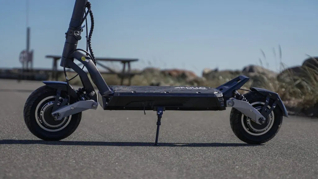 Apollo Phantom V3 Review: Premium Feel & Power 48 Ground clearance on Apollo Phantom V3