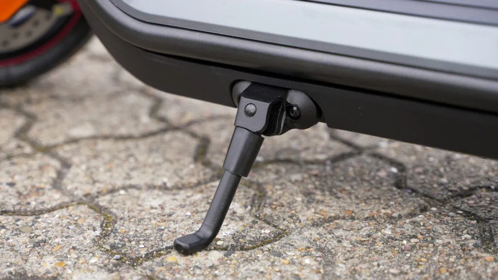 NIU KQi3 Max Review: Gold Standard of Commuter Scooters 64 Kickstand NIU KQI3 Max