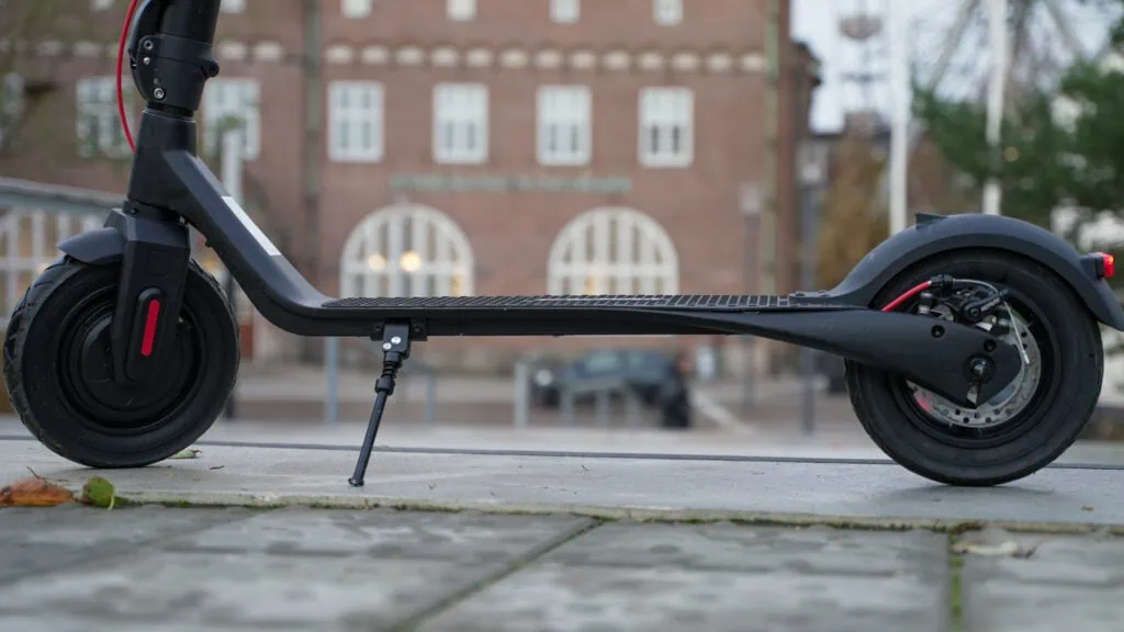 TurboAnt X7 Max Review: Portability & Performance at a Low Price 48 low angle picture of the turboant x7 max showcasing its high ground clearance