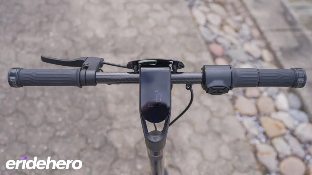 NIU KQi Air Review: The Holy Grail of Lightweight Scooters 34 NIU KQi Air cockpit