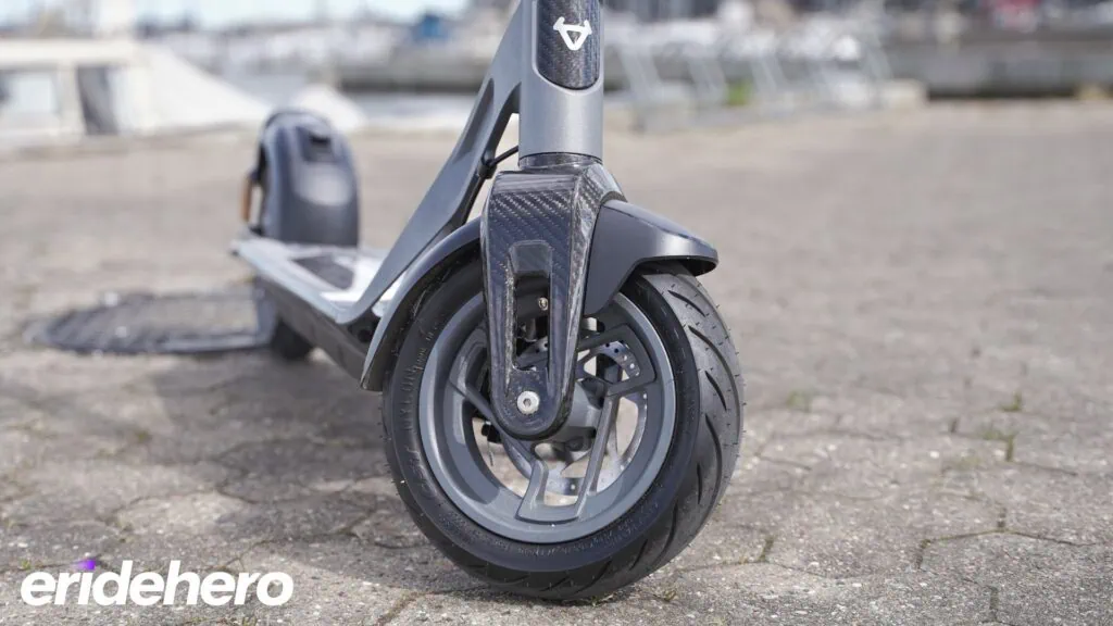 NIU KQi Air Review: The Holy Grail of Lightweight Scooters 31 NIU KQi Air front tire