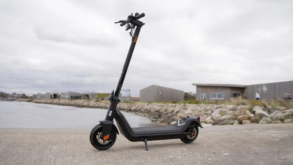 NIU KQi3 Pro Review: A Level-Up For Commuter Scooters 70 NIU KQi3 Pro by the fjord