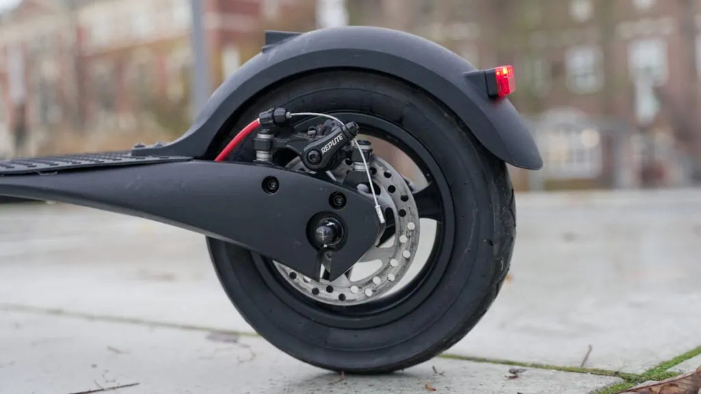 TurboAnt X7 Max Review: Portability & Performance at a Low Price 46 Rear disc brake on the TurboAnt X7 Max