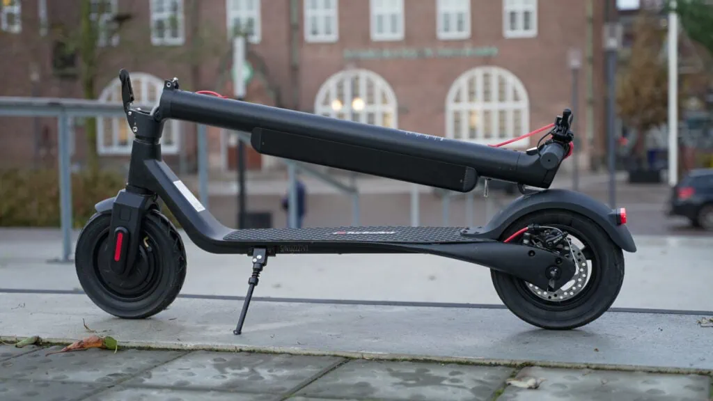 TurboAnt X7 Max Review: Portability & Performance at a Low Price 54 TurboAnt X7 Max folded