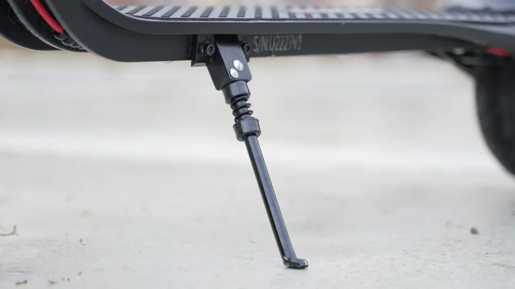 TurboAnt X7 Max Review: Portability & Performance at a Low Price 59 TurboAnt X7 Max kickstand