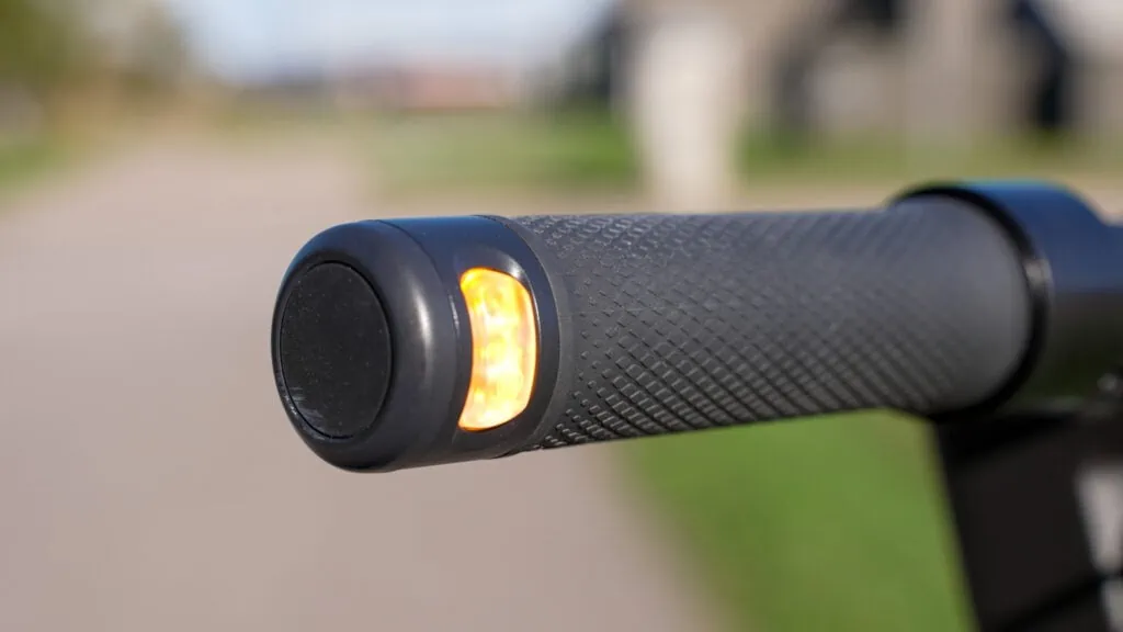 Segway Ninebot Max G2 Review: Most Comfortable Scooter Under $1K 65 Turn signals on the G2 segway e-scooter