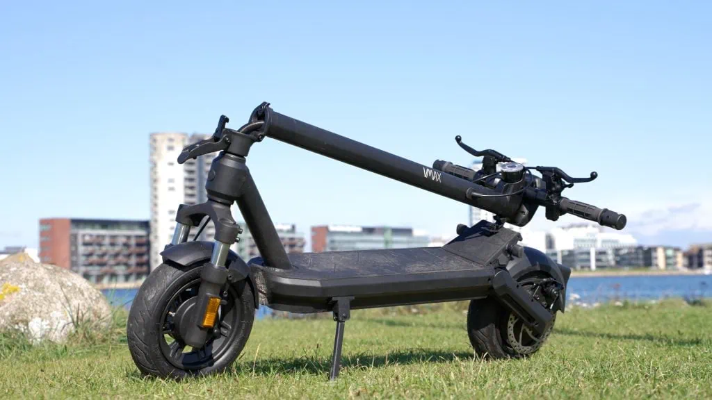 Vmax VX2 Hub Review: The Performance King of Commuters 30 Vmax VX2 Hub folded